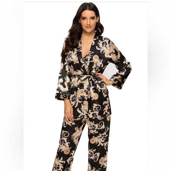 ⚡️ 4 for $25! ⚡️ Escalier Women's Silk Satin Pajamas Set 3 Pcs Sleepwear - Picture 5 of 7